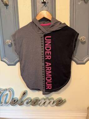 Under Armour HeatGear Sleeveless Hoodie Athletic Tank Top Youth Medium